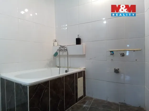 Pronájem rodinného domu, Česká Lípa, Vězeňská, 77 m2