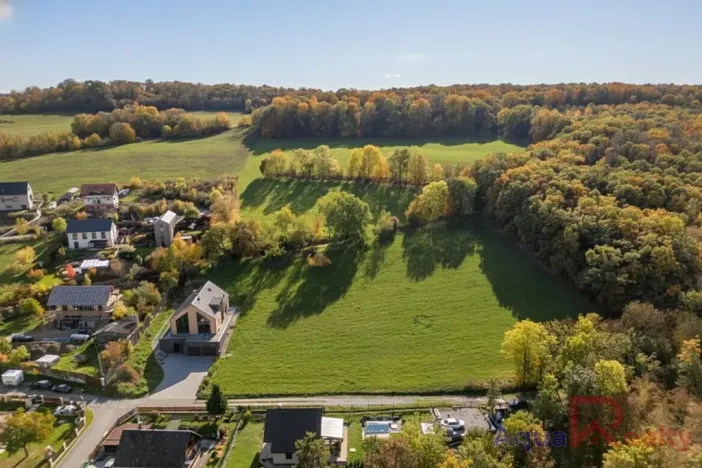 Prodej pozemku pro bydlení, Mořina, 16376 m2