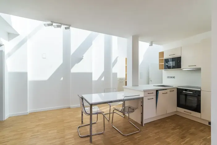 Pronájem bytu 2+kk, Praha - Nové Město, Zlatnická, 48 m2