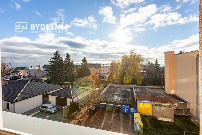 Prodej bytu 1+1, Hrob, Rybniční, 27 m2