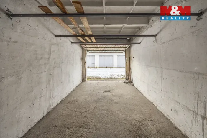 Prodej garáže, Hradec Králové, U Mostku, 19 m2