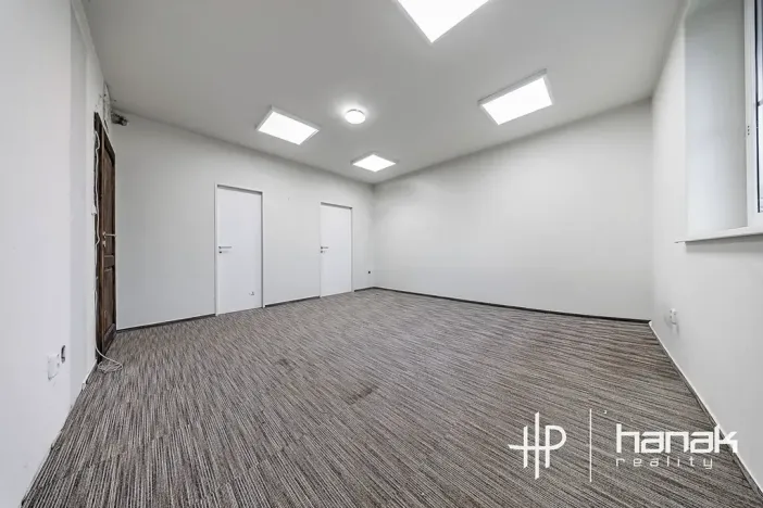 Prodej obchodního prostoru, Náklo, 521 m2