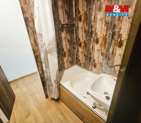 Pronájem bytu 1+kk, Nejdek, J. A. Gagarina, 20 m2