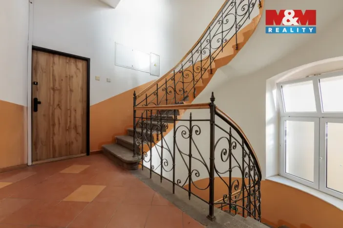 Prodej bytu 2+1, Karlovy Vary, Bělehradská, 96 m2