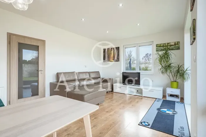 Prodej rodinného domu, Kostelec nad Labem, Květná, 84 m2