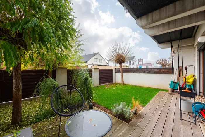 Prodej bytu 2+kk, Veleň - Mírovice, Polní, 49 m2