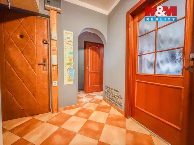 Prodej bytu 4+1, Litoměřice - Pokratice, Ladova, 77 m2