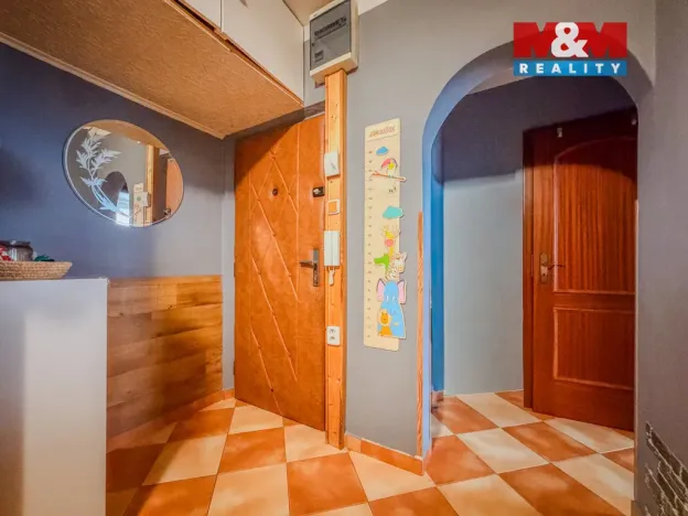 Prodej bytu 4+1, Litoměřice - Pokratice, Ladova, 77 m2