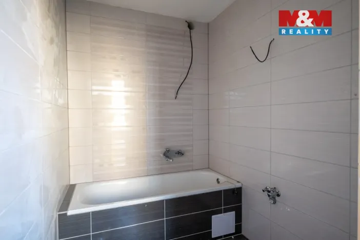 Prodej bytu 3+1, Strakonice - Strakonice II, Dukelská, 76 m2