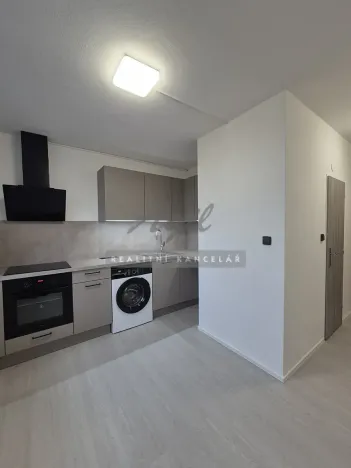 Pronájem bytu 1+1, Brno, 32 m2