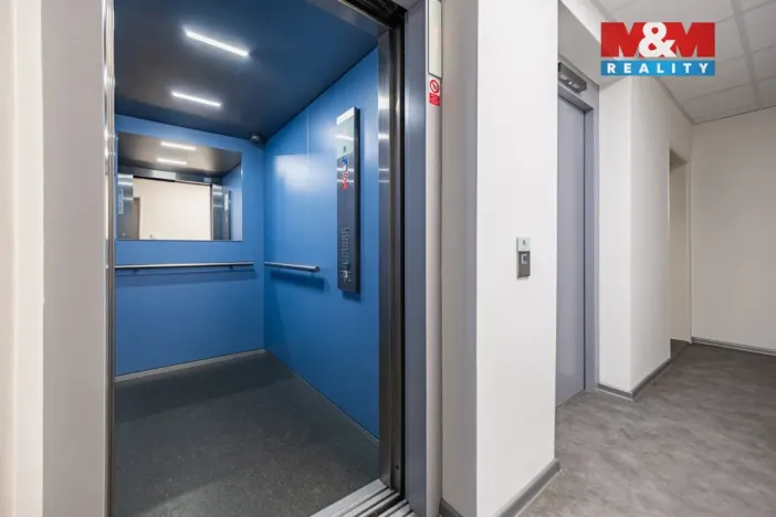 Prodej bytu 3+1, Praha - Vršovice, Tádžická, 75 m2