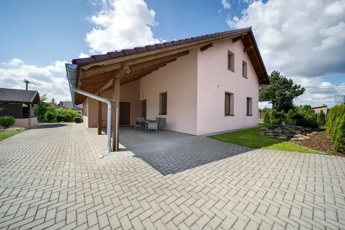 Prodej rodinného domu, Srby, 171 m2