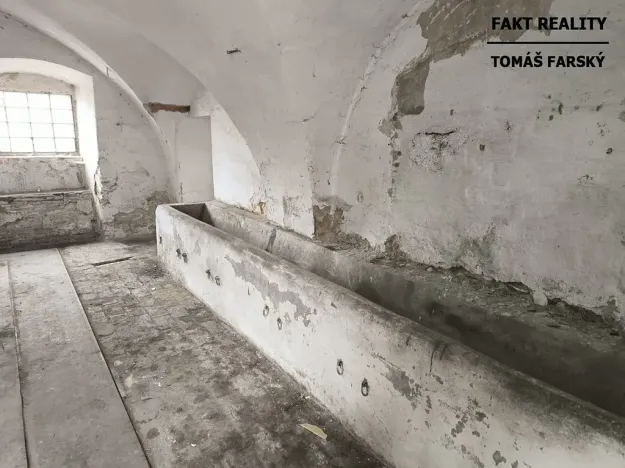 Pronájem výrobních prostor, Býčkovice, 100 m2