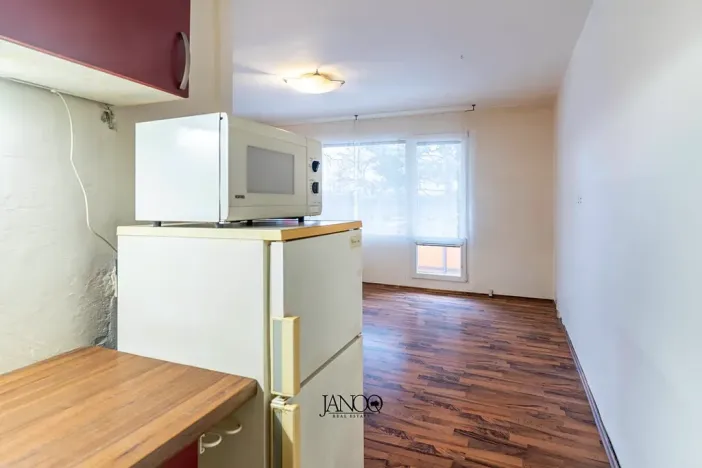 Pronájem bytu 1+kk, Brno, Irkutská, 33 m2