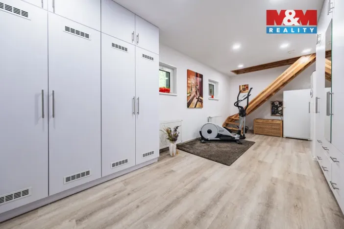 Prodej rodinného domu, Chomutov, Jarní, 190 m2