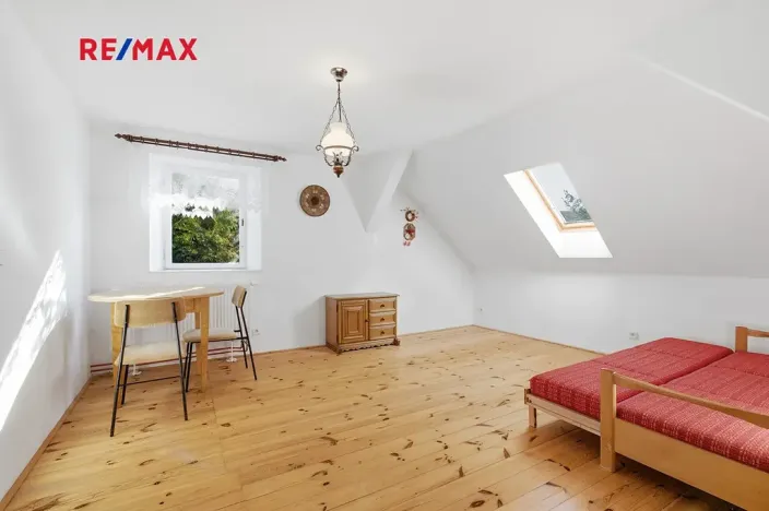 Prodej rodinného domu, Oselce, 168 m2