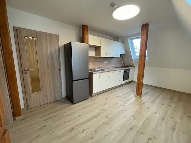 Pronájem bytu 1+1, Jablonec nad Nisou, Lípová, 61 m2