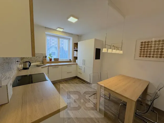 Pronájem bytu 2+1, České Budějovice, Heydukova, 70 m2