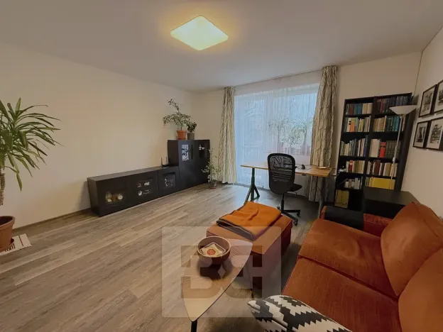 Pronájem bytu 2+1, České Budějovice, Heydukova, 70 m2