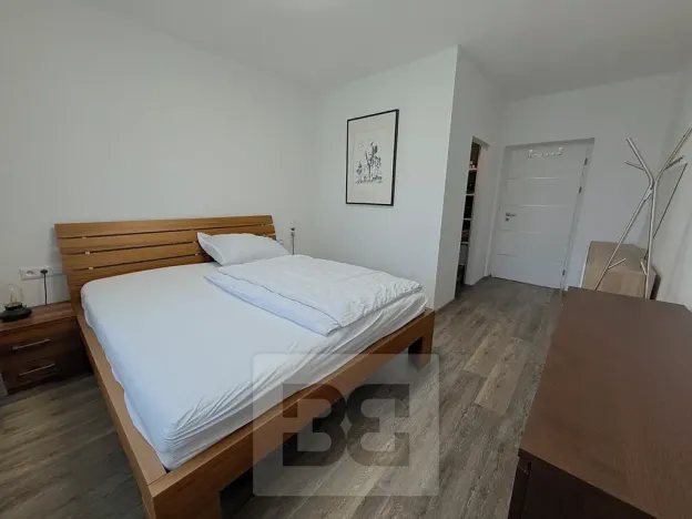 Pronájem bytu 2+1, České Budějovice, Heydukova, 70 m2