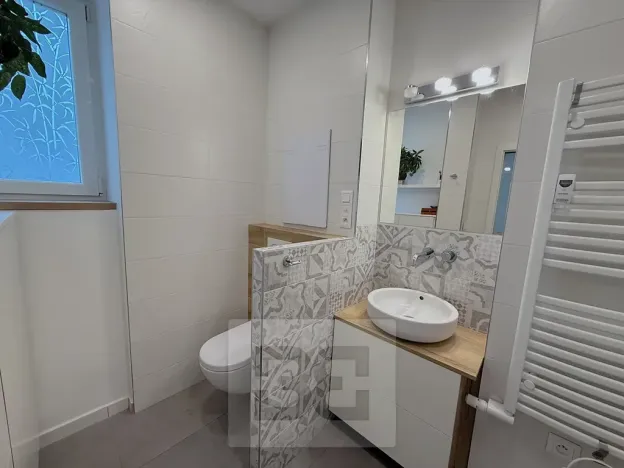 Pronájem bytu 2+1, České Budějovice, Heydukova, 70 m2