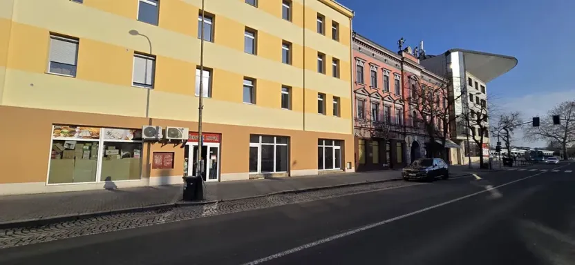 Pronájem obchodního prostoru, Přerov, Husova, 700 m2
