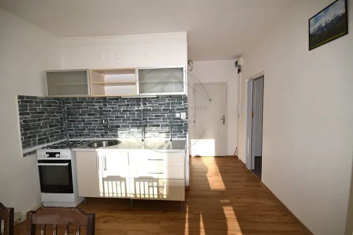 Pronájem bytu 1+1, Jeseník, nám. Svobody, 37 m2