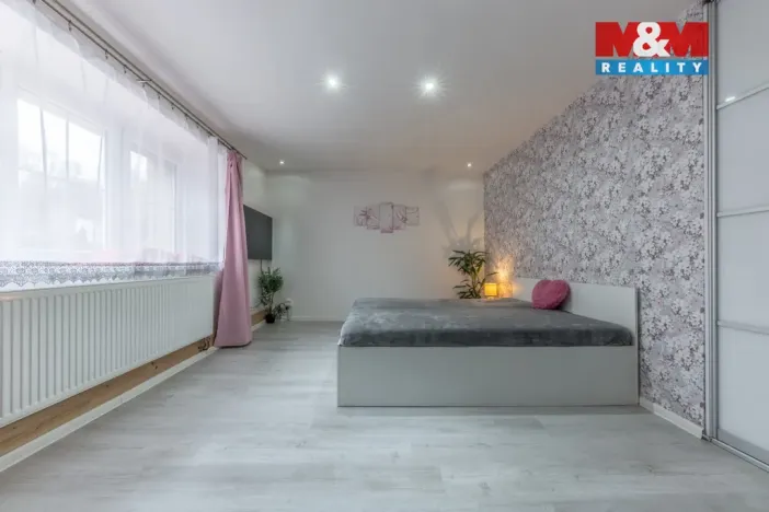 Prodej rodinného domu, Pertoltice pod Ralskem, 190 m2