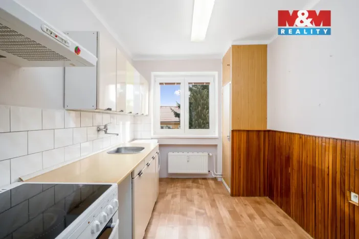 Prodej bytu 3+1, Ústí nad Labem - Neštěmice, Májová, 63 m2