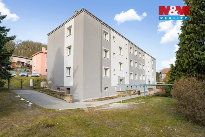 Prodej bytu 3+1, Ústí nad Labem - Neštěmice, Májová, 63 m2