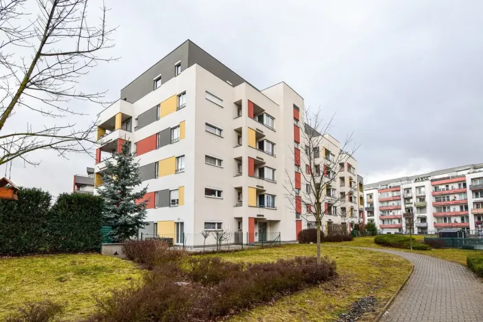 Pronájem bytu 1+kk, Praha - Zličín, Sazovická, 35 m2