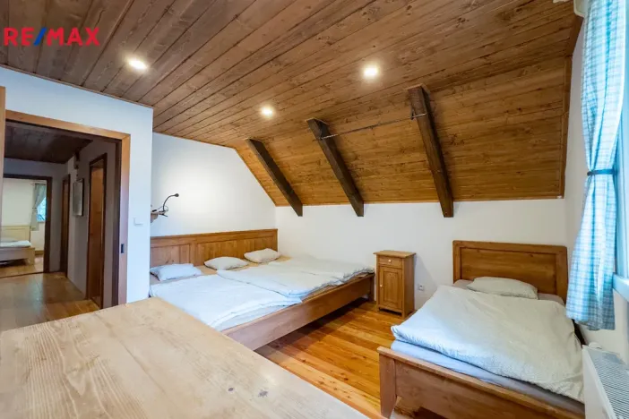 Prodej chaty, Horní Maršov, Pod Černým vrchem, 212 m2