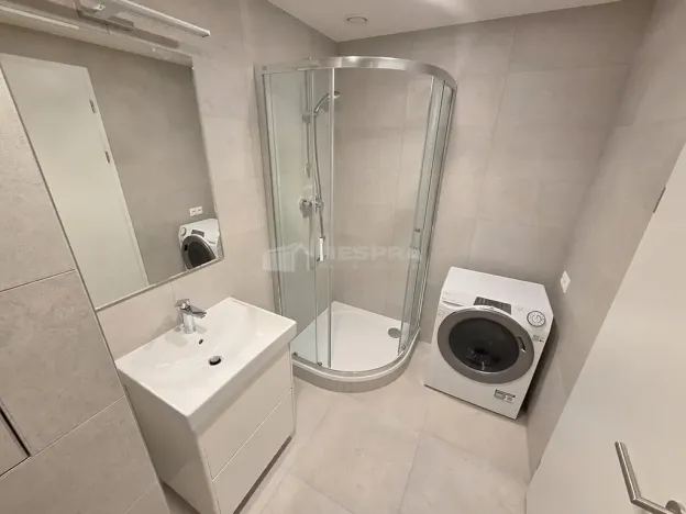 Pronájem bytu 1+kk, Praha - Hloubětín, U Elektry, 33 m2