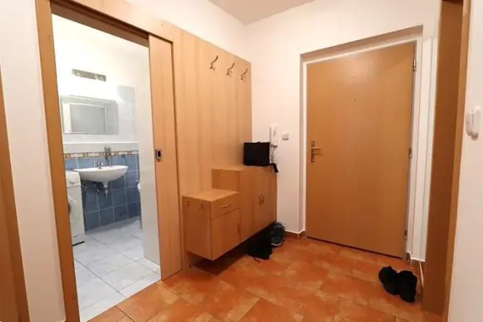 Pronájem bytu 2+kk, Zlín, Na Honech I, 56 m2