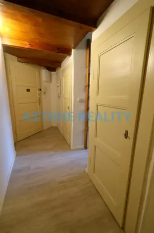 Pronájem bytu 1+kk, Praha - Nusle, Na Jezerce, 39 m2