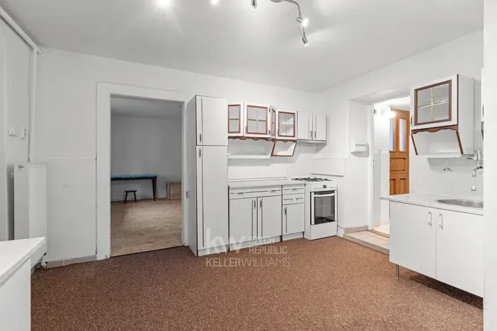 Prodej rodinného domu, Bašť, Předbojská, 58 m2