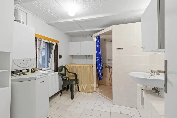 Prodej rodinného domu, Bašť, Předbojská, 58 m2