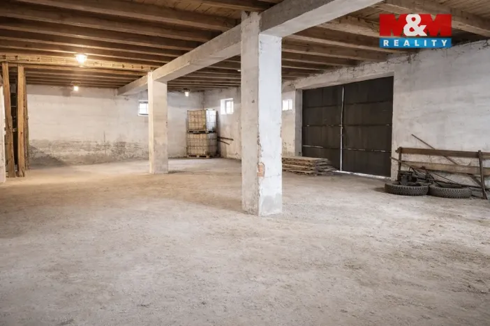 Prodej skladu, Domoušice, 1400 m2