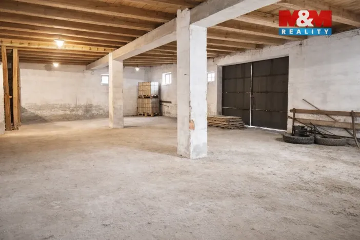 Prodej skladu, Domoušice, 1400 m2
