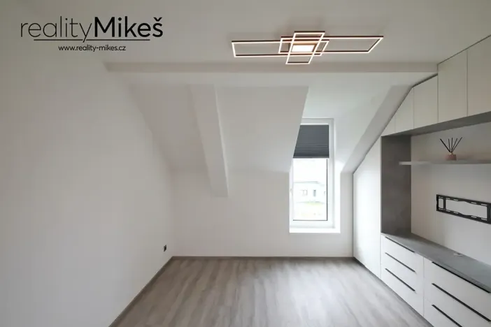 Pronájem bytu 4+kk, Rychnov u Jablonce nad Nisou, Malířská, 131 m2