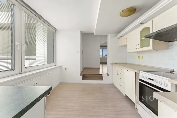 Pronájem bytu 3+1, Uherské Hradiště, U Cihelny, 92 m2