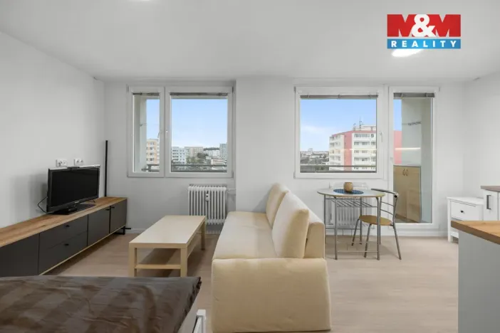 Prodej bytu 1+kk, Kladno - Kročehlavy, Benešovská, 37 m2