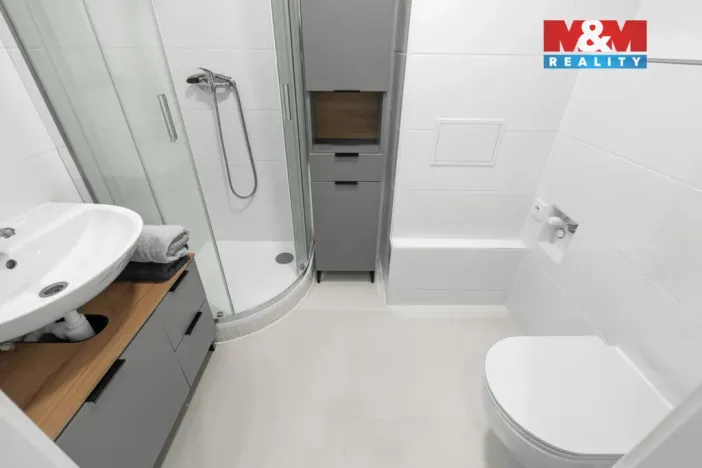 Prodej bytu 1+kk, Kladno - Kročehlavy, Benešovská, 37 m2