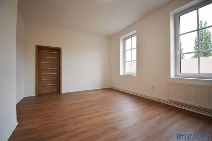 Pronájem bytu 2+kk, Ústí nad Labem - Krásné Březno, Drážďanská, 52 m2