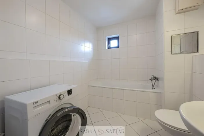 Pronájem bytu 1+kk, Praha - Košíře, Pod Klamovkou, 39 m2