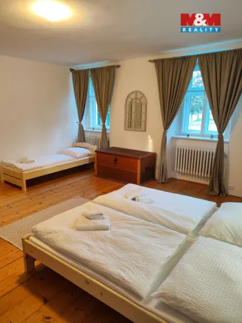 Prodej ubytování, Předslavice - Marčovice, 1740 m2