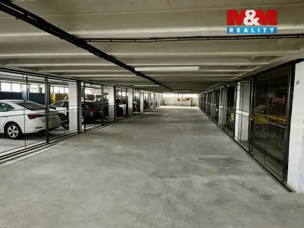 Prodej garážového stání, Brno - Královo Pole, Herčíkova, 13 m2