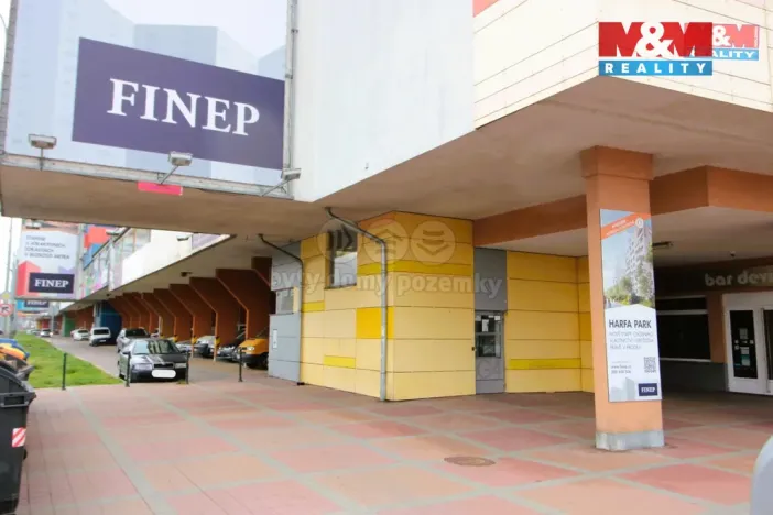 Prodej garážového stání, Praha, Poděbradská, 12 m2