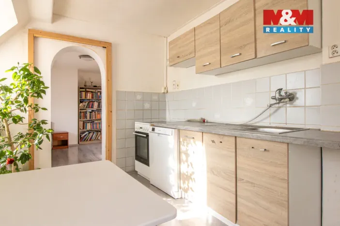 Prodej bytu 2+1, Cvikov - Cvikov II, Komenského, 48 m2