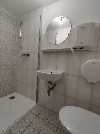 Pronájem kanceláře, Praha - Holešovice, Dobrovského, 110 m2